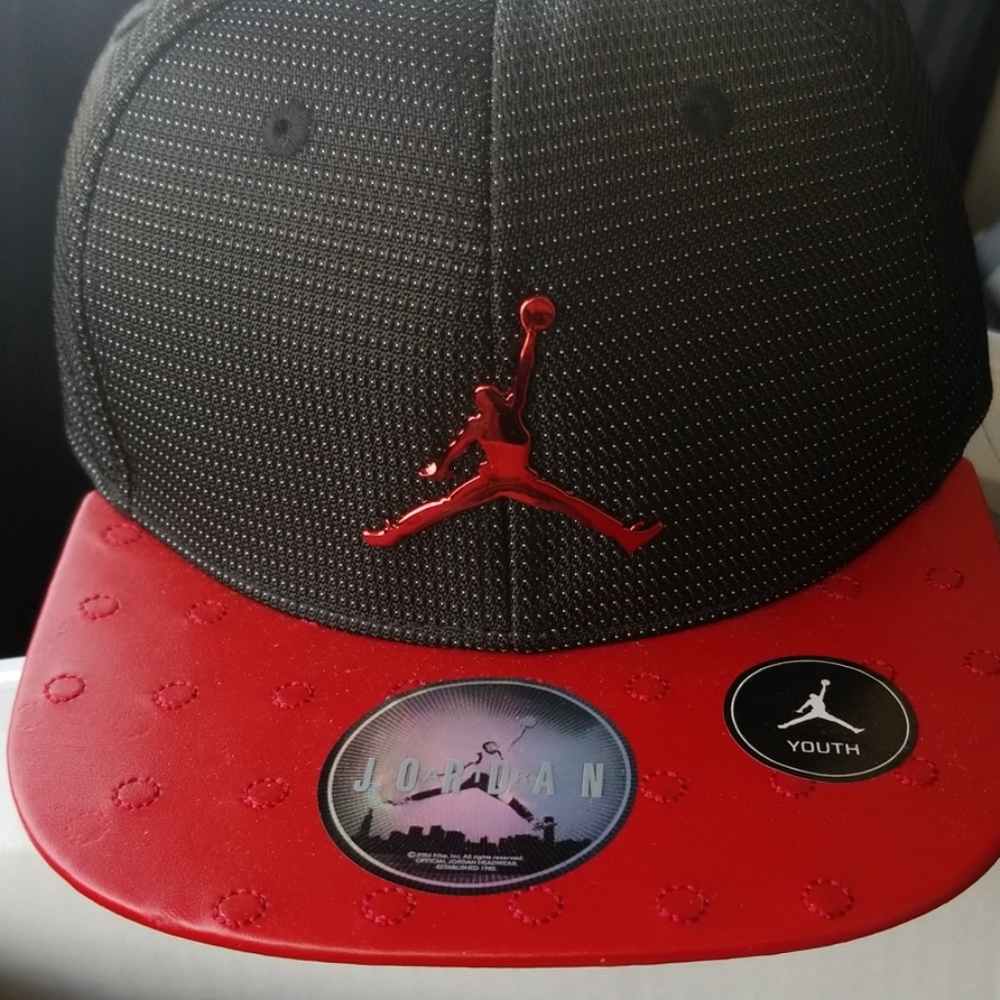 Air Jordan Youth Cap Adjustable New with Tags, 100% Authentic. Discontinued Cap